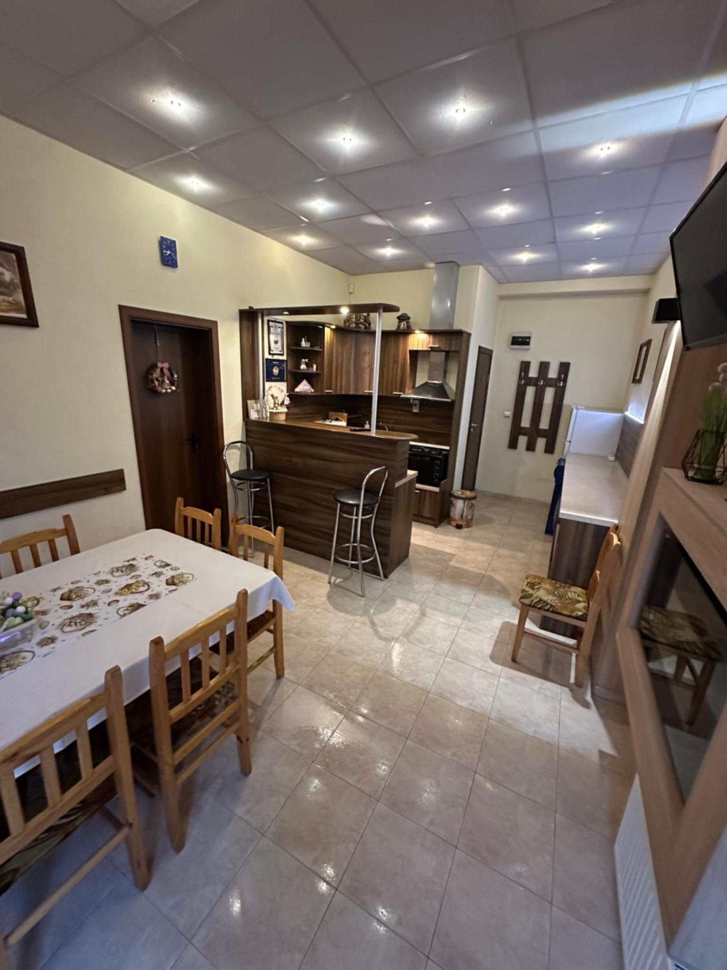 فندق Advel Guest Hous Madzhare المظهر الخارجي الصورة