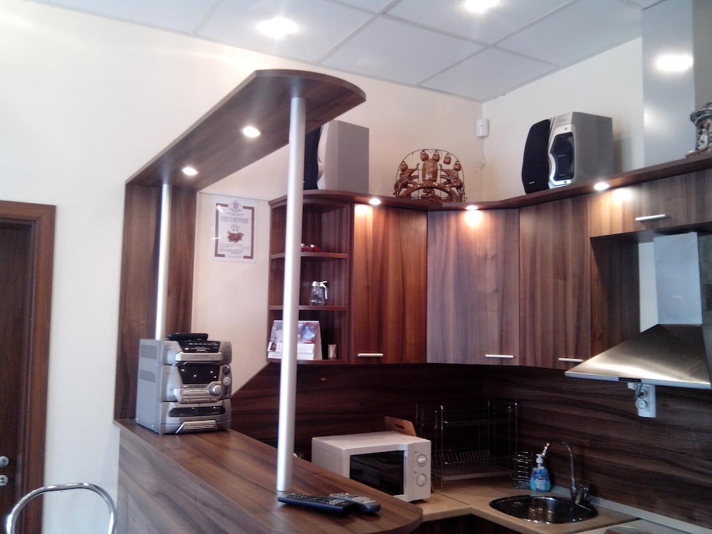 فندق Advel Guest Hous Madzhare الغرفة الصورة